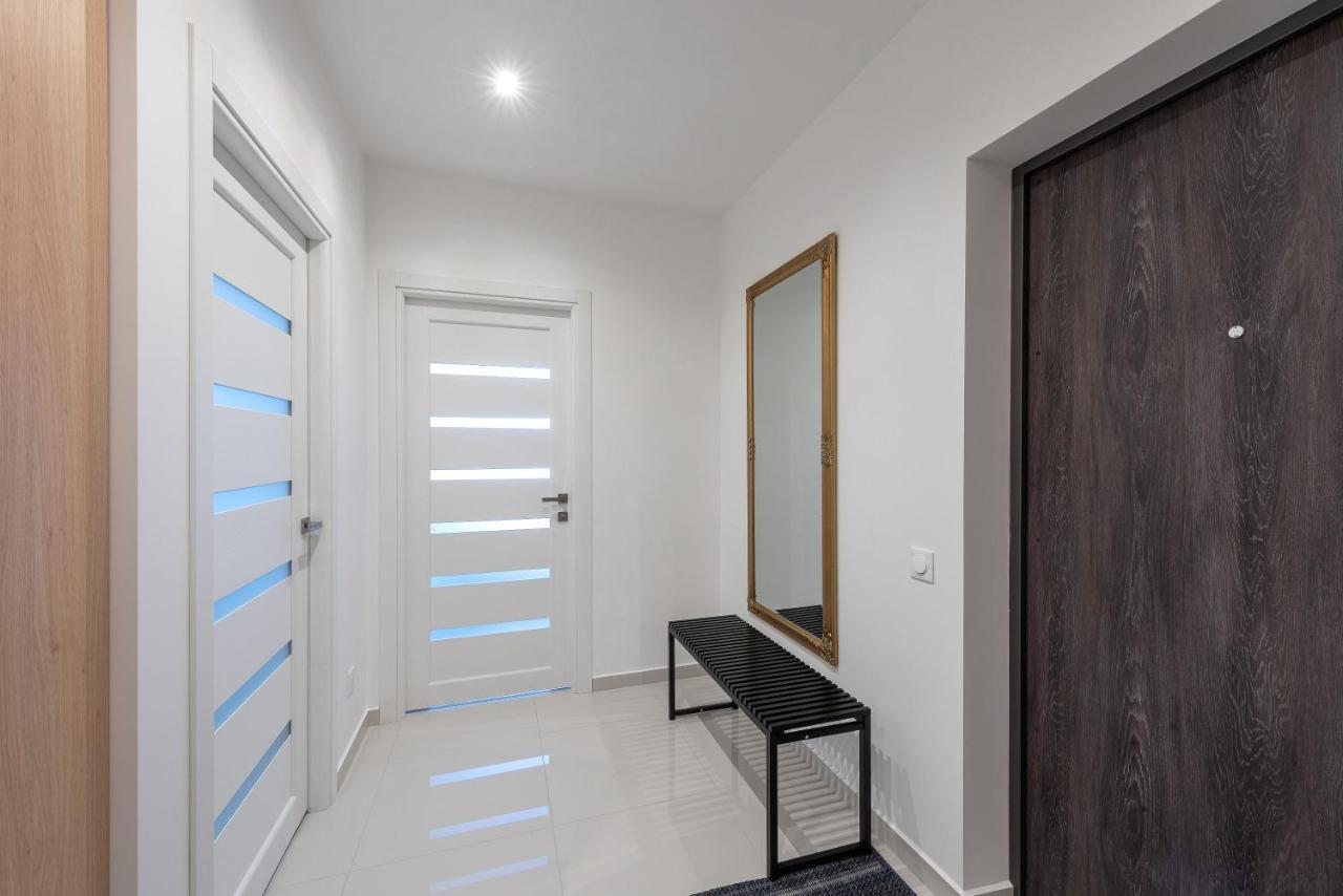 Luxury Apartment Slava Ukraini イヴァーノ＝フランキーウシク エクステリア 写真